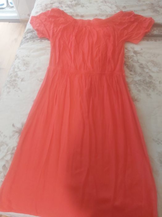 Ежедневна червена рокля