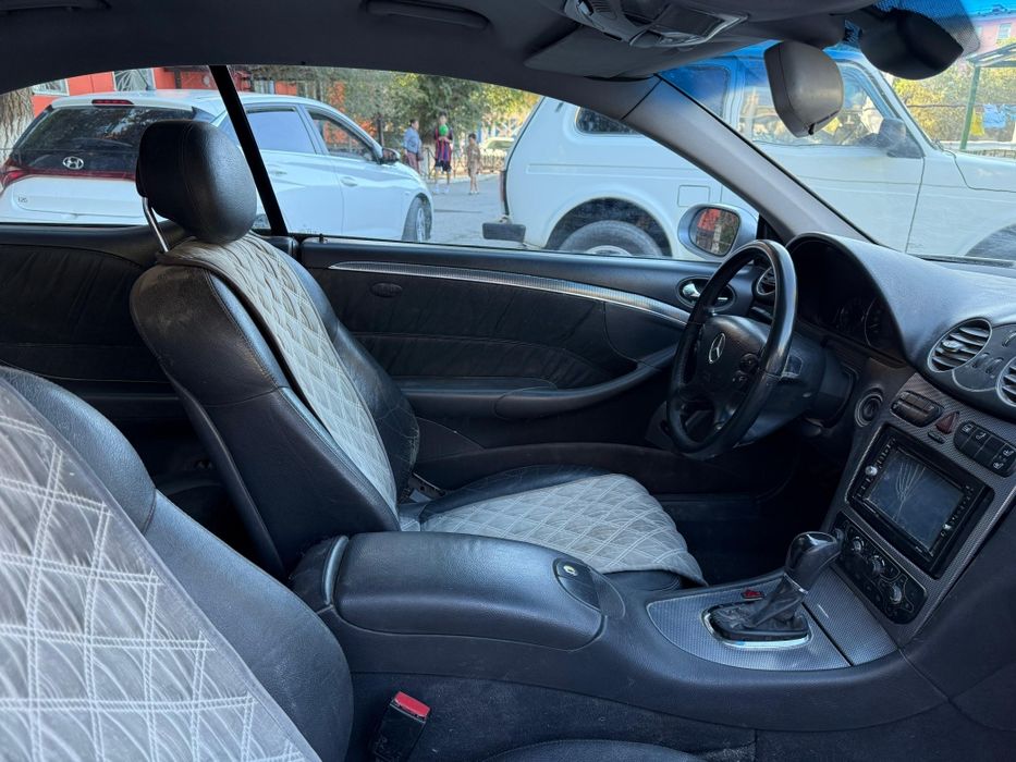 Продам машину. CLK 240.