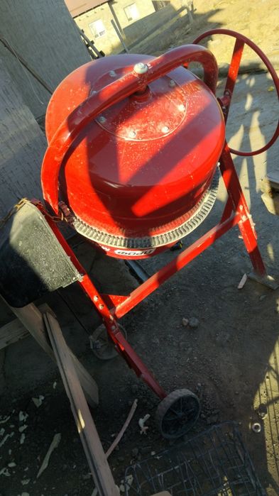 Бетономешалка срочно,профмаш