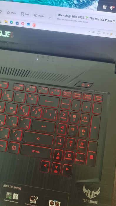 Asus tuf  fx705g / 17.3 / i5 9300h