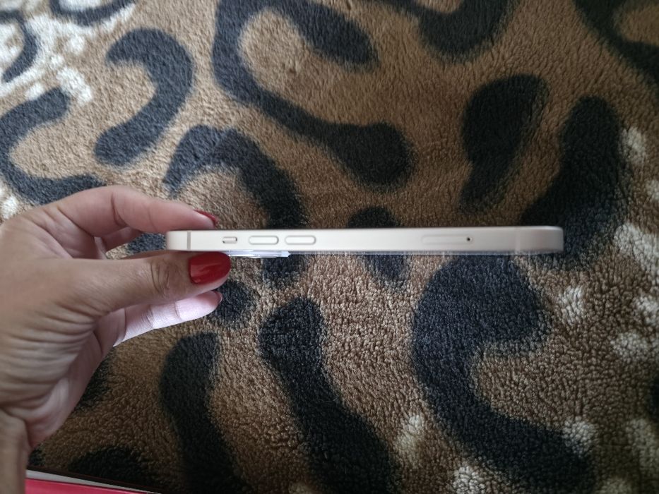 Продам Iphone 13 128gb в розовом цвете