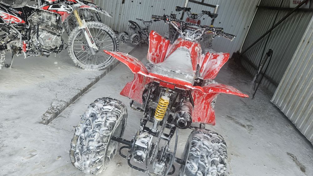 Квадроцикл бензин.