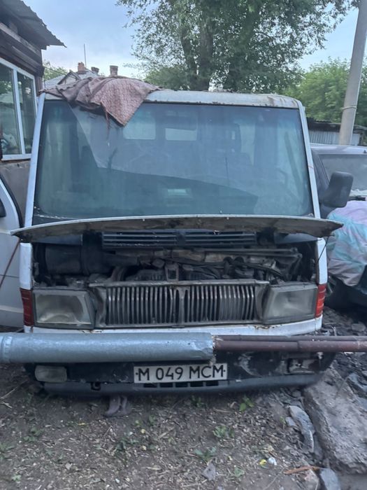 Продаю Бус Меседес MB 100