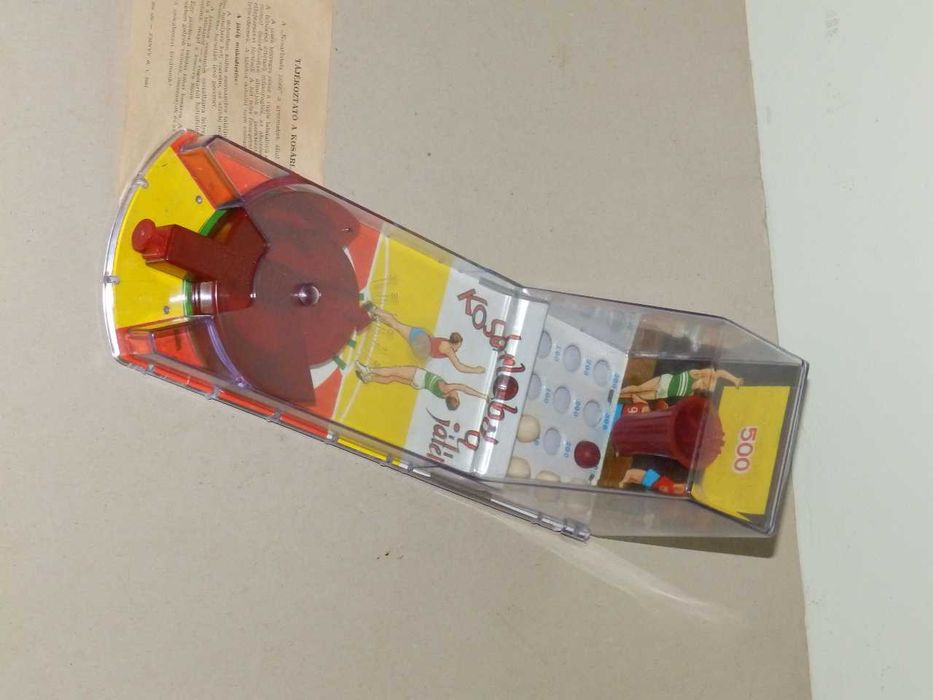 Играчки и игри на различни цени