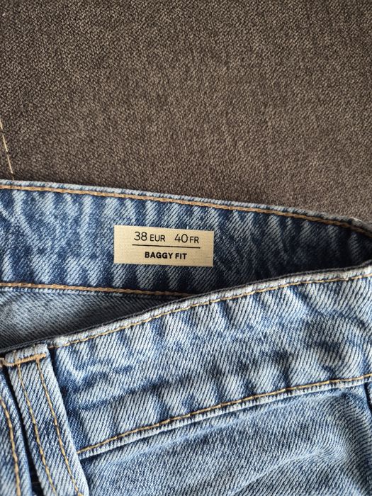 Blugi moderni C&A