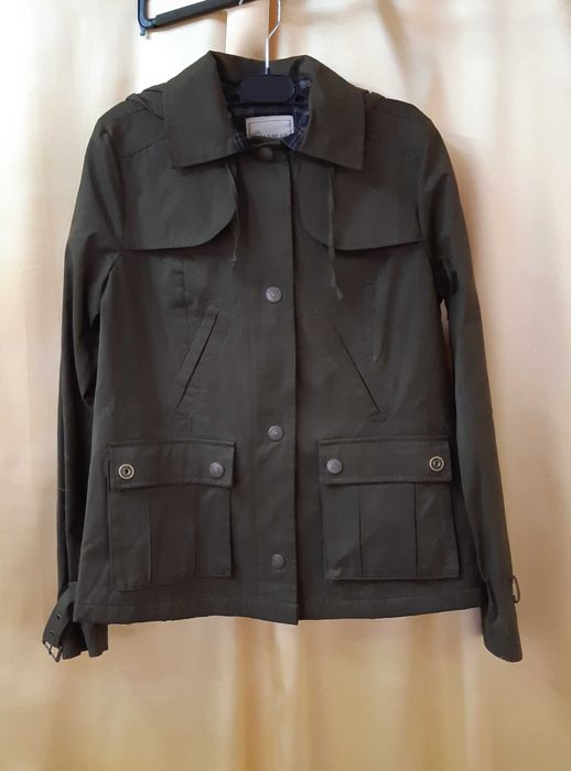 Куртка женская  Pull Bear