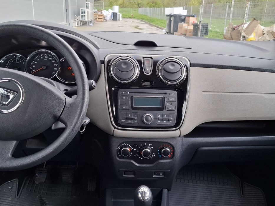 Vând Dacia LODGY