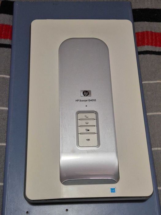 Scanner foto de înaltă definiție HP Scanjet G4010. Impecabil.