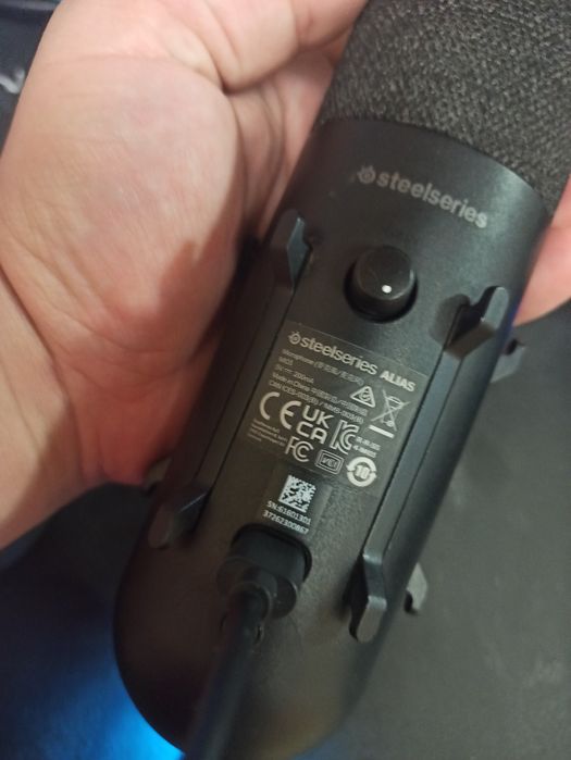 Microfon steelseries alias