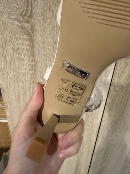 Sandale Aldo piele noi nr 37,5