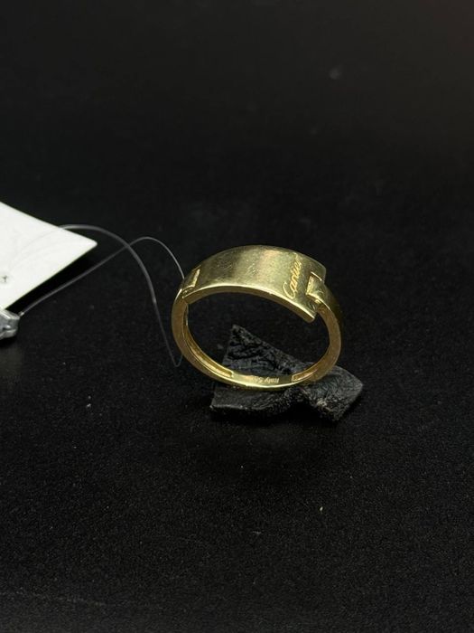 Золото 585  Кольцо Масса: 2.26