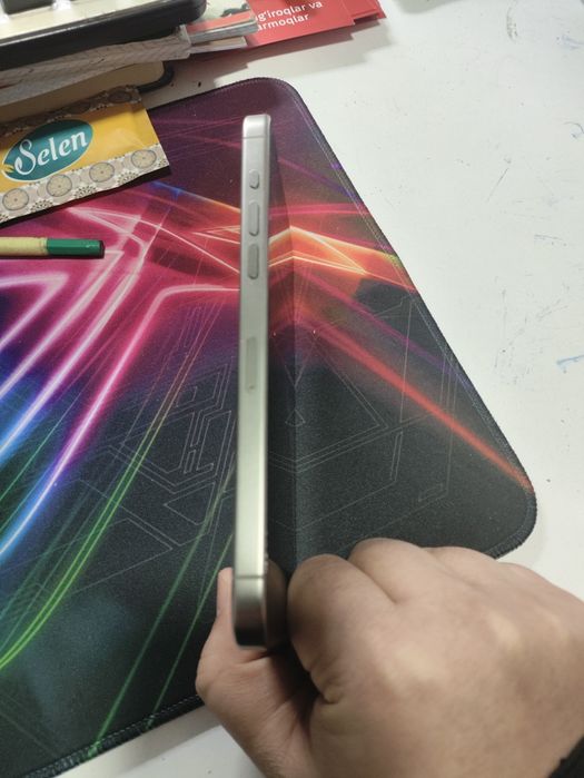 Iphone 15 pro max 256gb сотилади