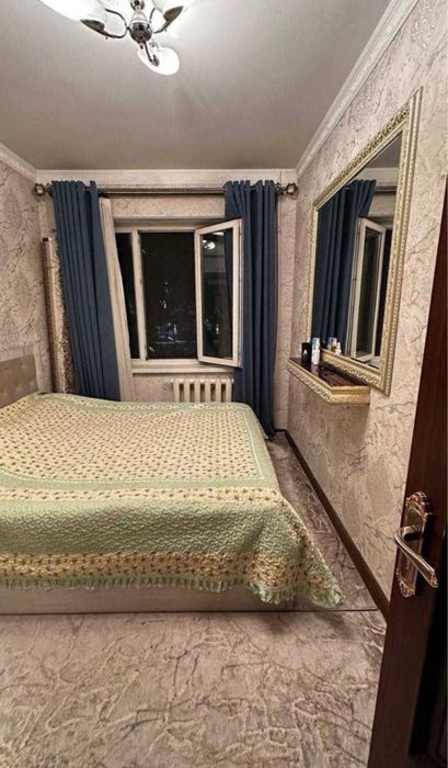 Шота Руставели 3/3/4 Срочно балкон-2/6 70квм