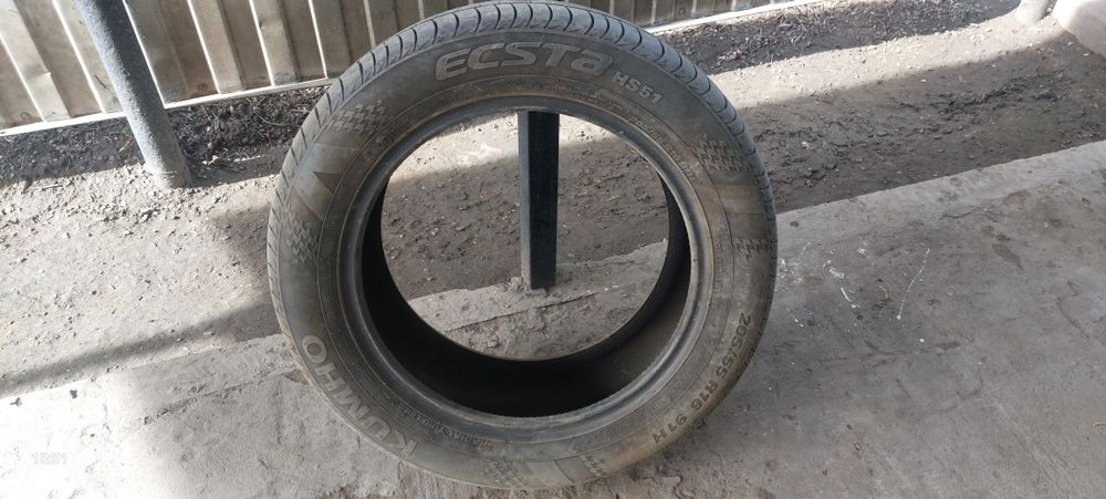 Продам покрышки летнее 205×55×r16