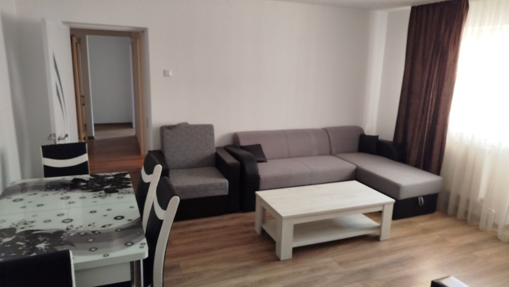 Închiriez apartament 3 camere