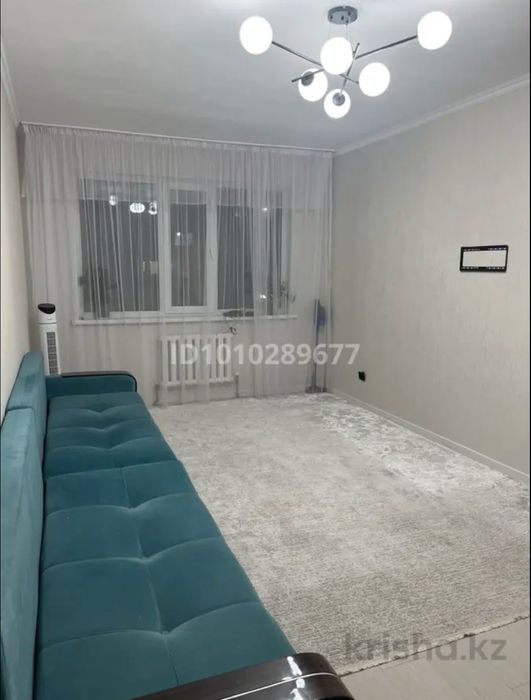 Мягкий диван 4х метровый