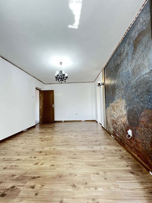 Vând apartament 2 Camere, confort 1 Tecuci