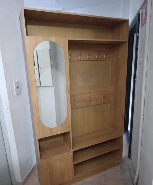 Продам прихожку б/у в іолидор