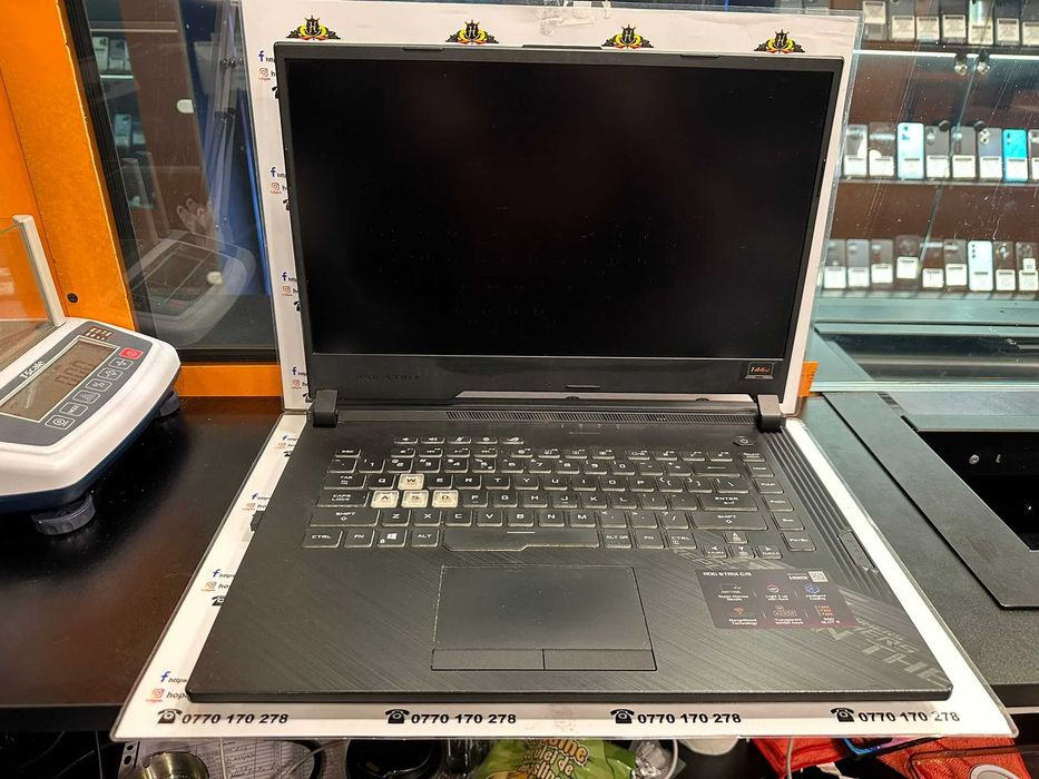 Hope Amanet P13 / Laptop Asus Rog Strix