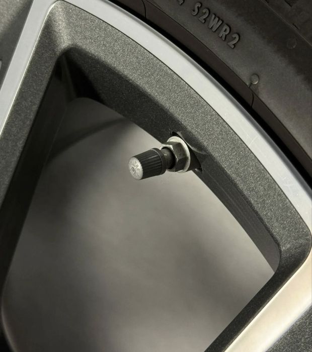 AUDI RSQ8 RSQ7 джанти 22 цола