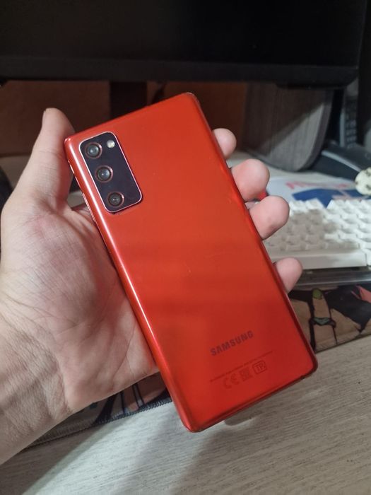 Смартфон Samsung Galaxy S20FE 128Gb