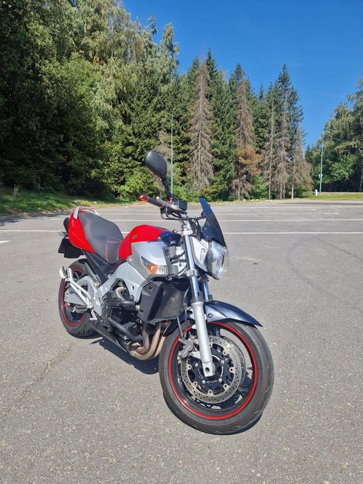Vând motocicletă Suzuki GSR 600