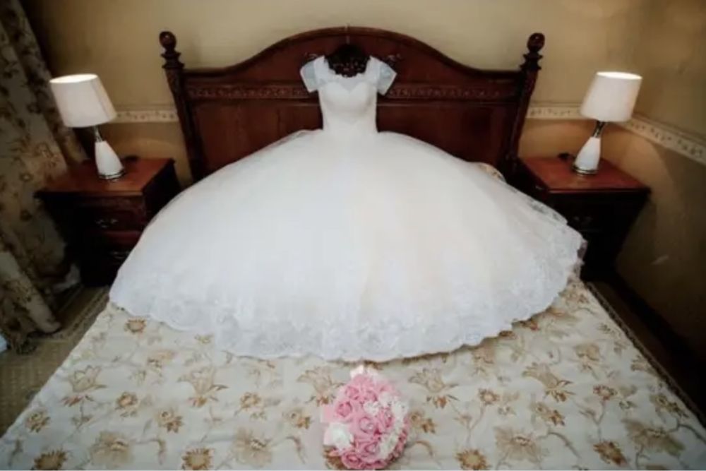 Свадебные платья