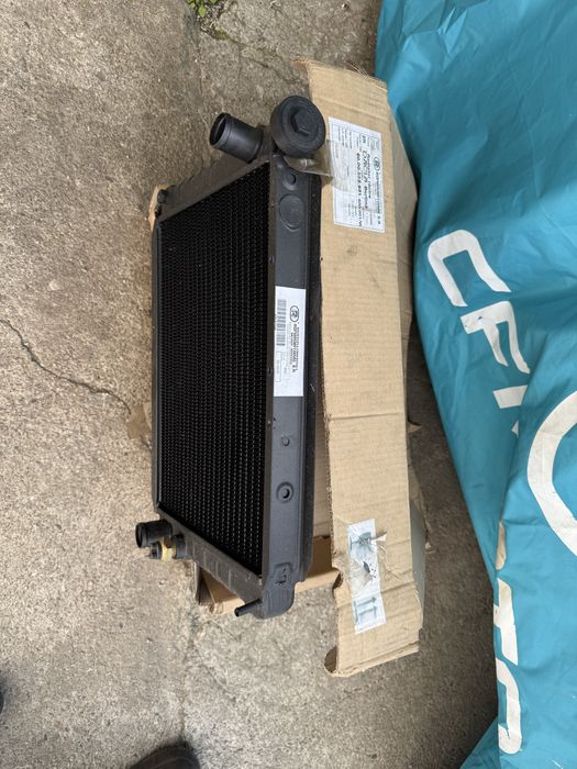 Vand radiator apa dacia 1300/original (nou)