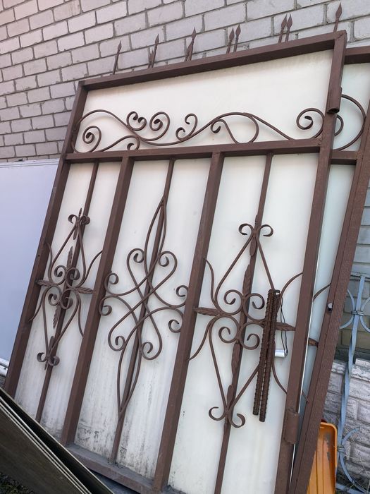 Продам ворота железные