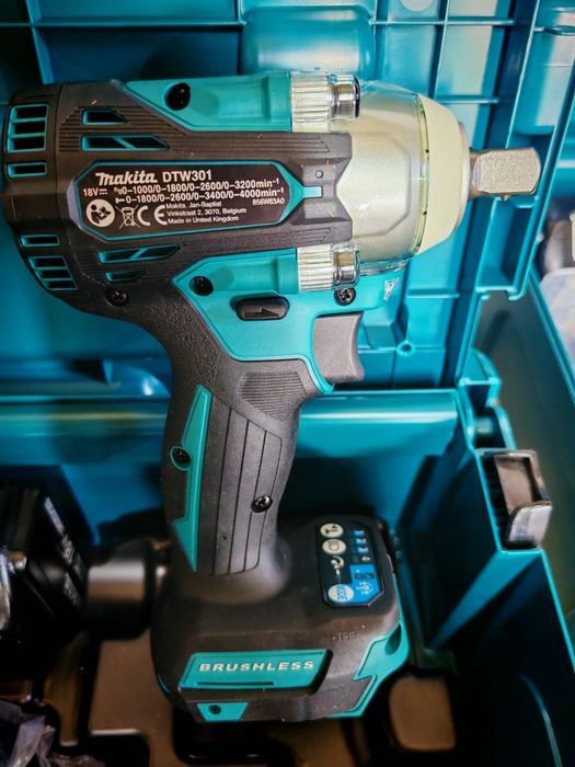 Masina de insurubat Makita 18 v