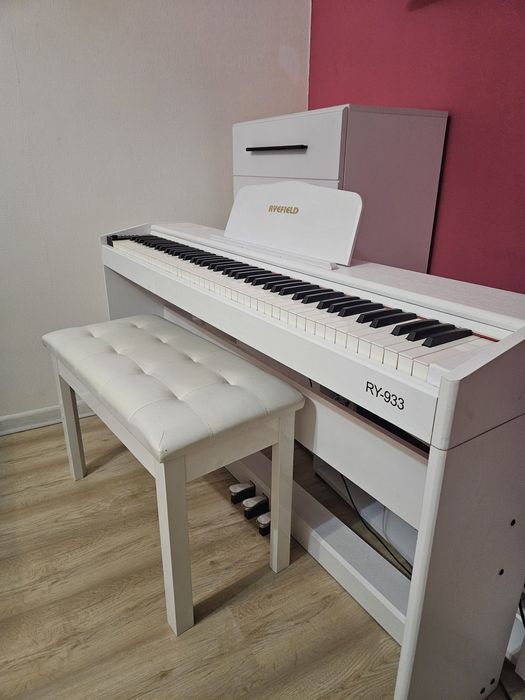 Продам цифровое пианино