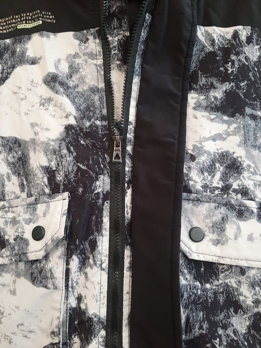 Продам осеннюю куртку