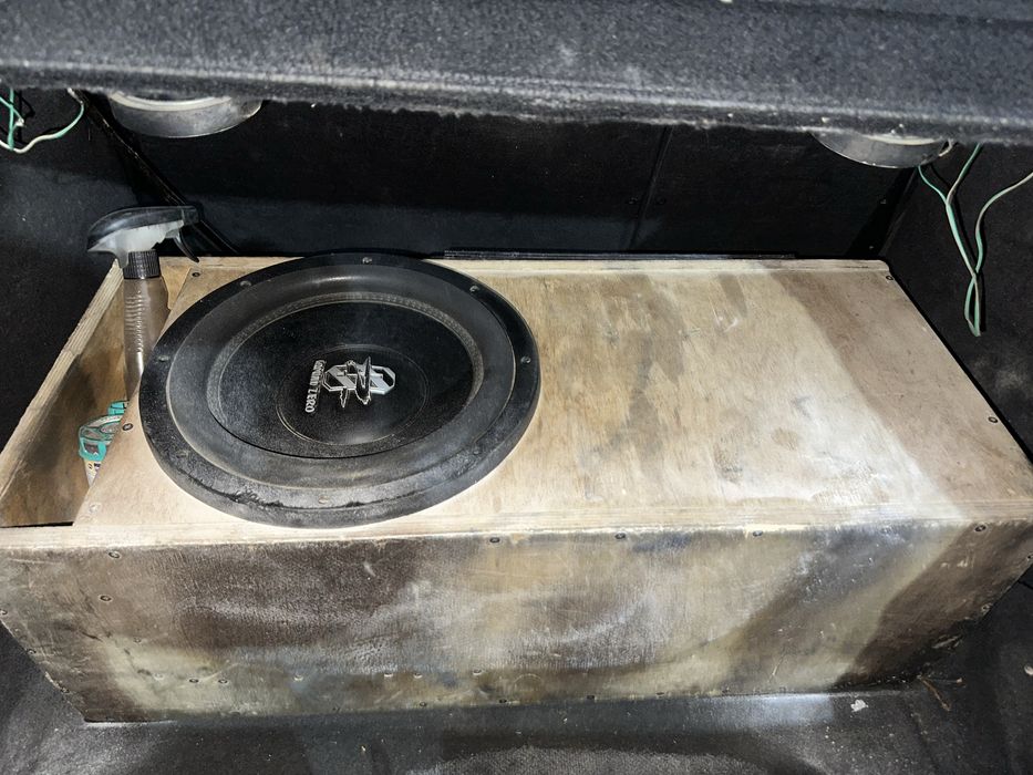 Сабвуфер рабочий