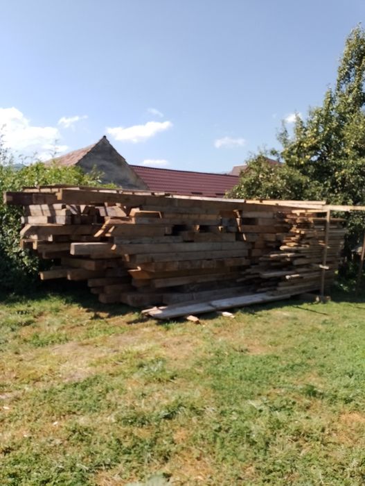 Lemn de construcții de vânzare