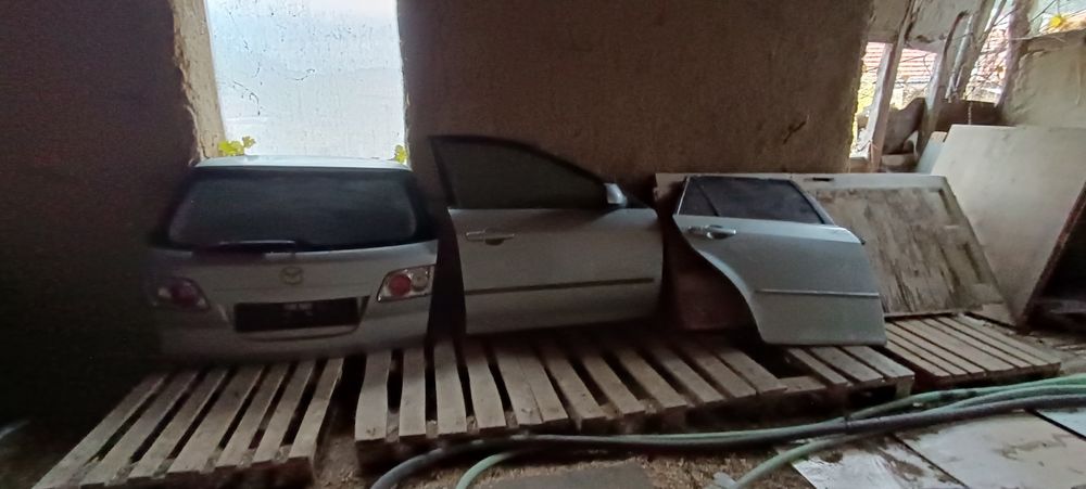 Мазда 6 комплект врати