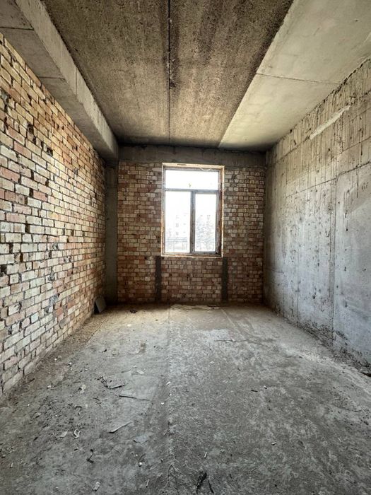 Нежилое 1-Линия Новостройка Ор: жомий Базар 150 кв.м коробка