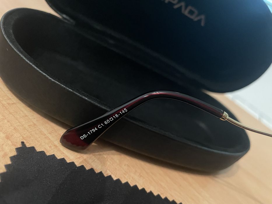 Слънчеви очила с камъни