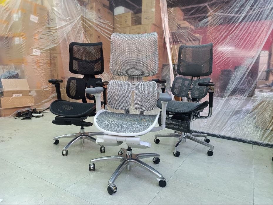 Офисное сеточное кресло премиум класса модель Sihoo 100/300 Doro