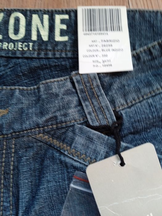 Продам мужские джинсы.