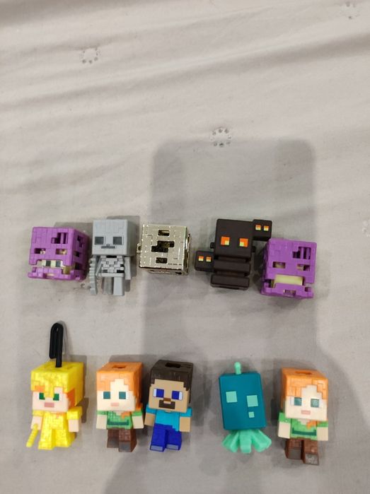 Kinder  JOY Minecraft фигури