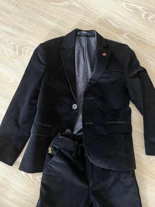 костюм брендовый на 8 лет