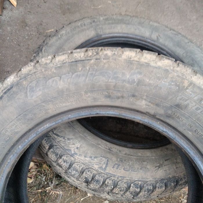 Продам шины б у зимние