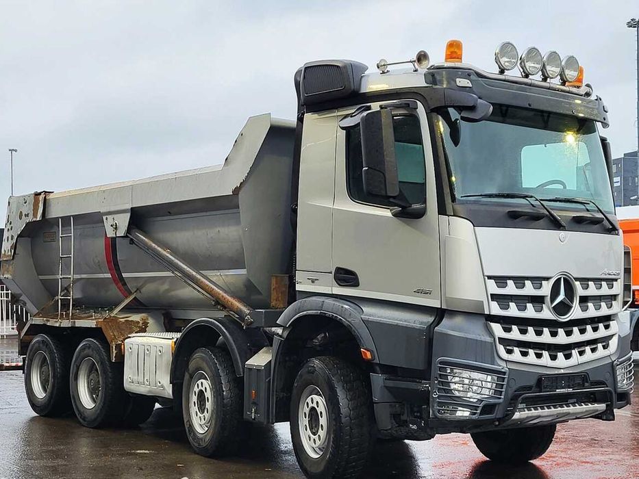 Самосвал  Mercedes Arocs 4151 8X4 CA85