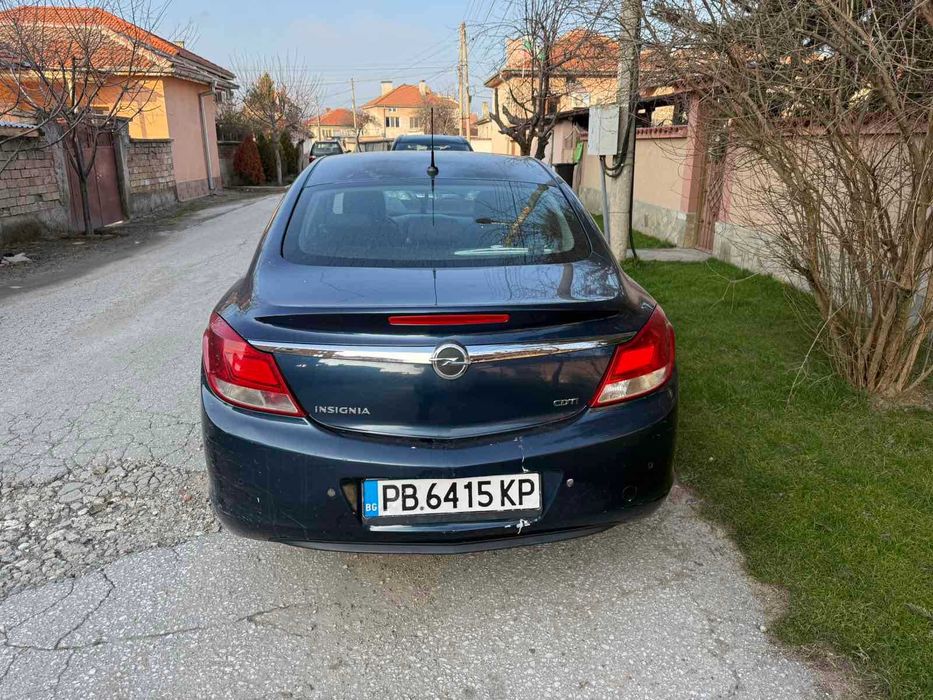 Opel Insignia 2011