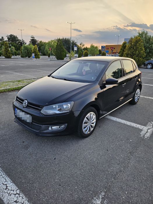 VOLKSWAGEN Polo 2011