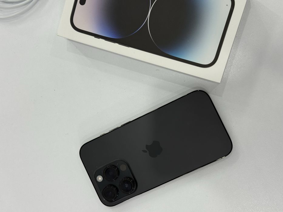 Продам в идеальном состоянии Iphone 14 pro