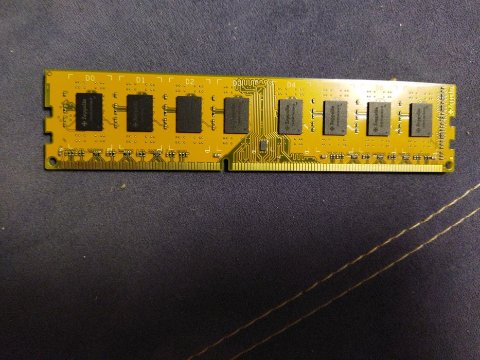 Ддр 3.  8 гигабайт