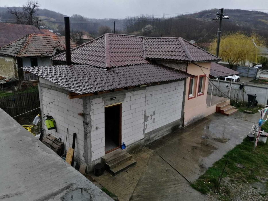 De vanzare casa si teren in Verdea Valcea