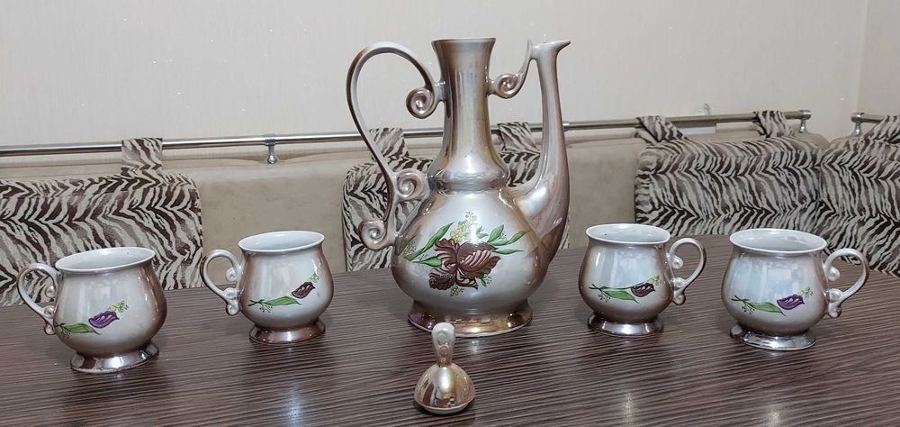 Графин-кувшин с 4 бокалами