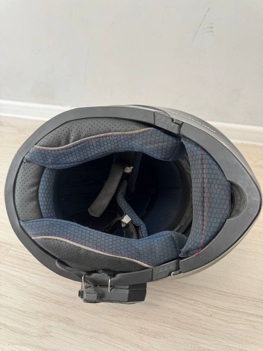 Мотоцикл шлемі сатылады Bluetooth наушнигі бар